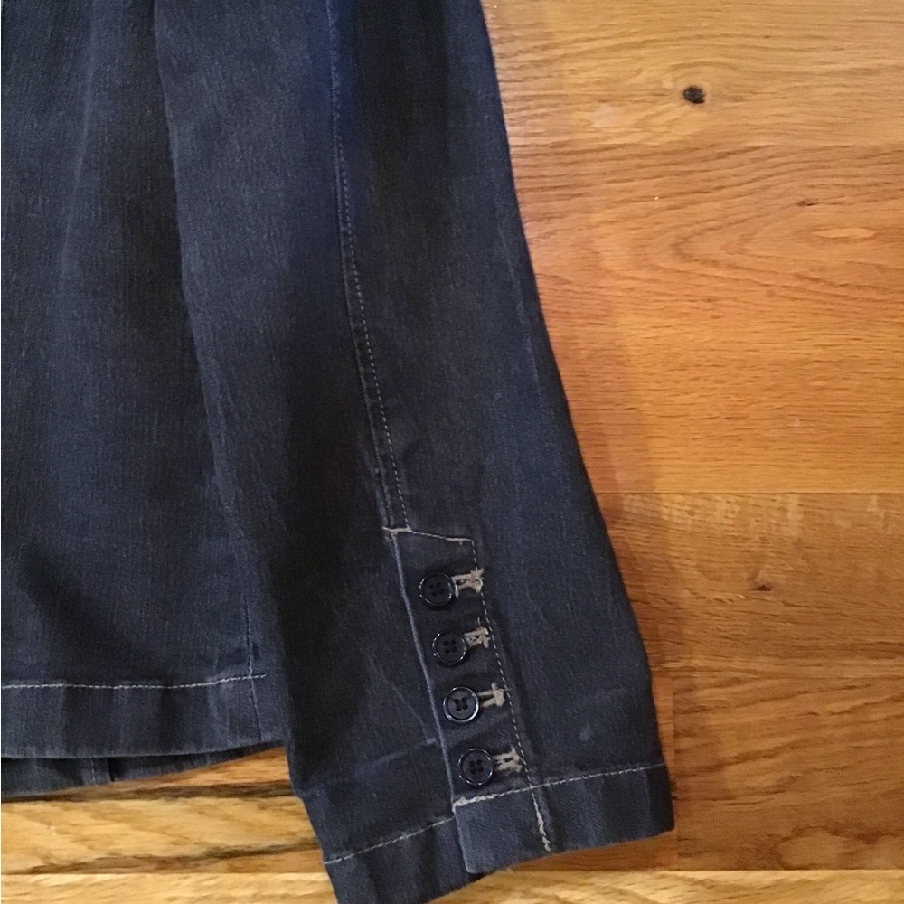 Woman’s size 16 Duckhead blue Jean denim, button down with pockets jacket - Picture 5 of 6